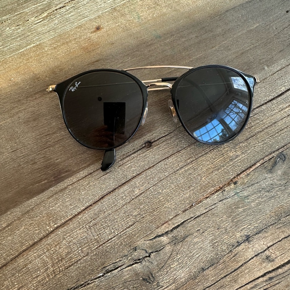 Ray-Ban Black Lensed Round Sunglasses with Gold Double Bridge
